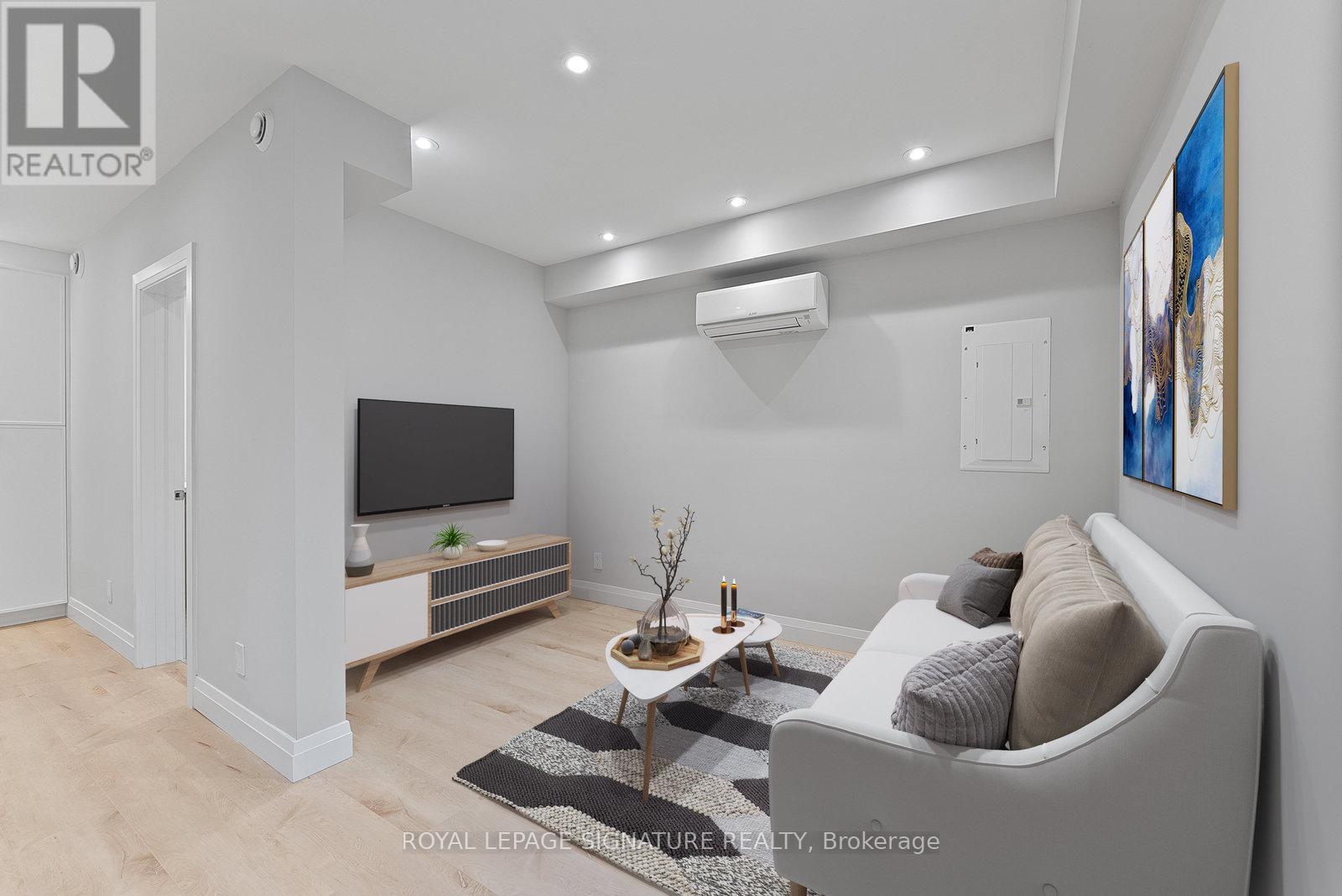 Garden - 45 William Street, Toronto, Ontario  M9N 2G6 - Photo 8 - W12507248