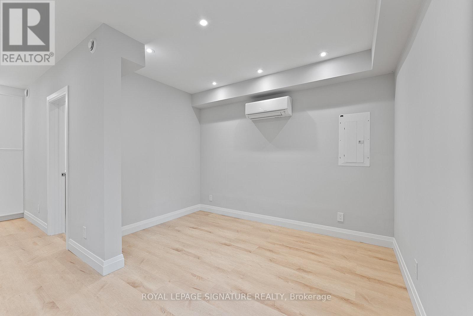 Garden - 45 William Street, Toronto, Ontario  M9N 2G6 - Photo 9 - W12507248