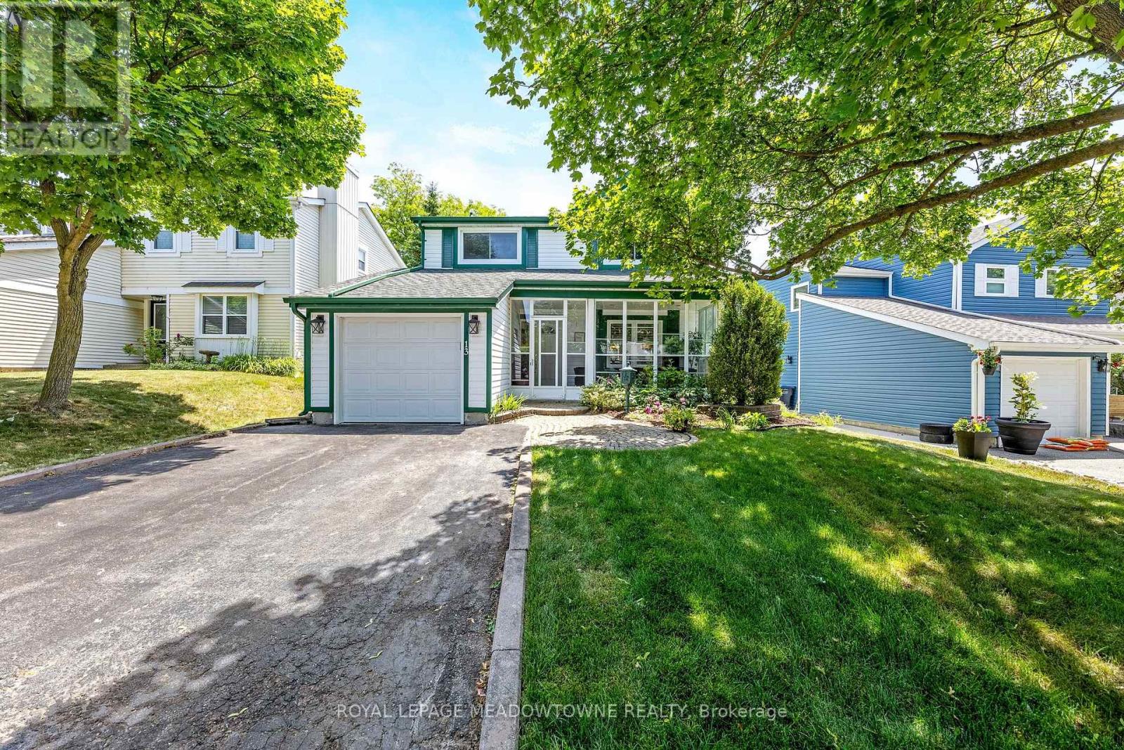 13 BLUERIDGE SQUARE, Brampton, Ontario