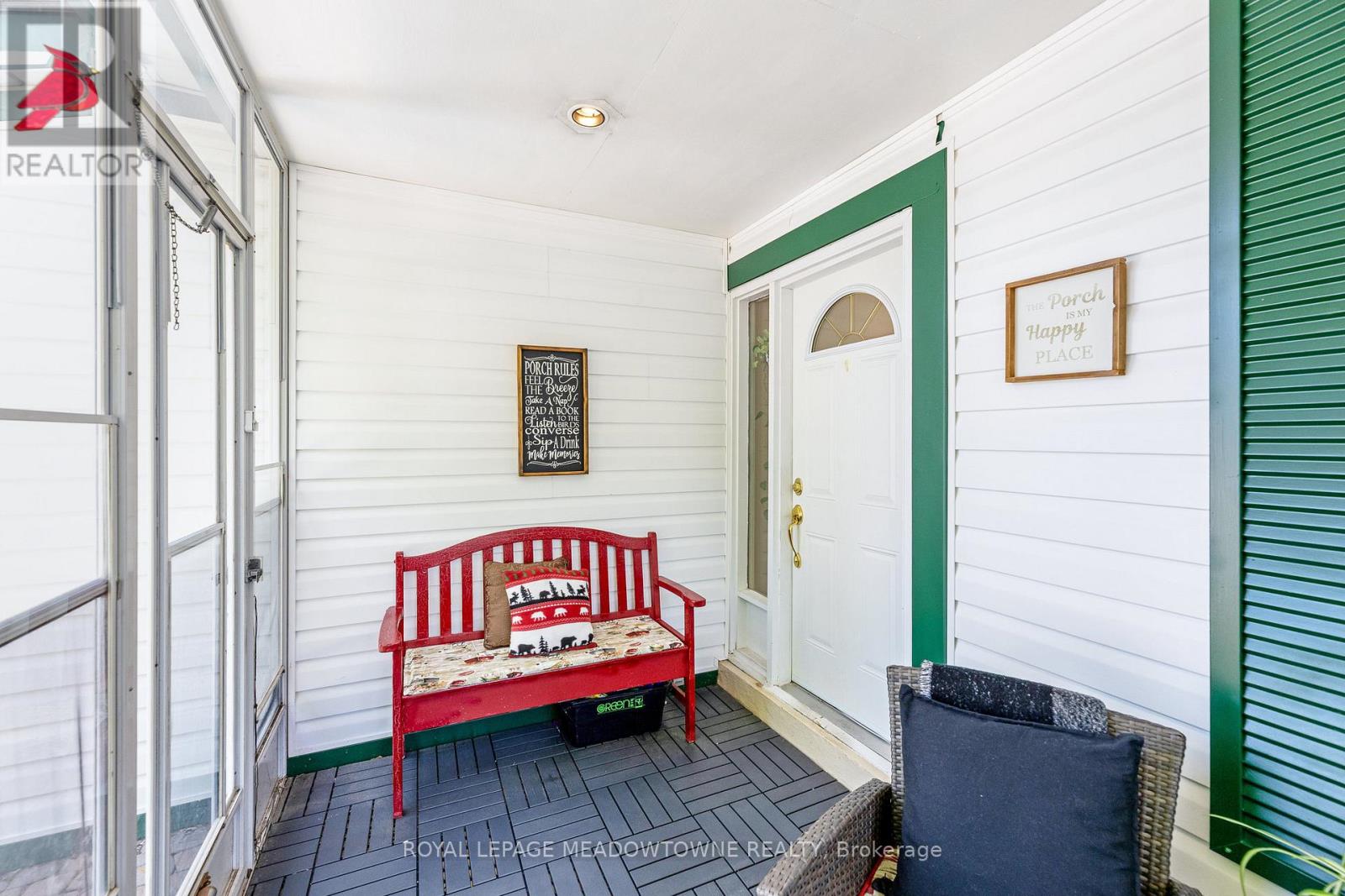 13 Blueridge Square, Brampton, Ontario  L6Z 1A2 - Photo 5 - W12507260