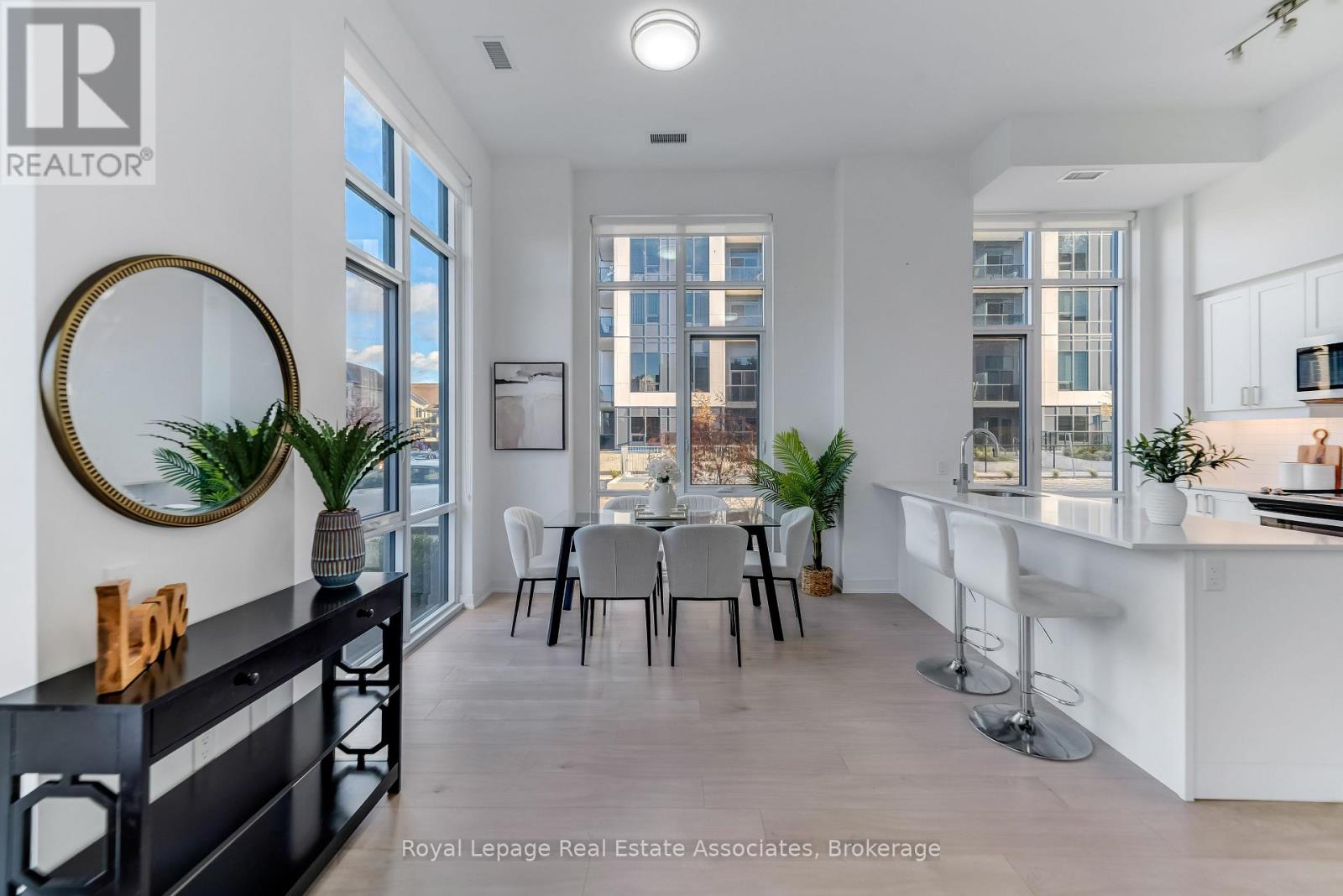 124 - 8 Nahani Way, Mississauga, Ontario  L4Z 0C6 - Photo 3 - W12507268