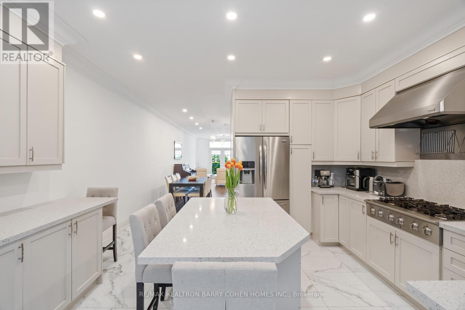 544c Scarlett Road, Toronto, Ontario  M9P 2S2 - Photo 14 - W12507294