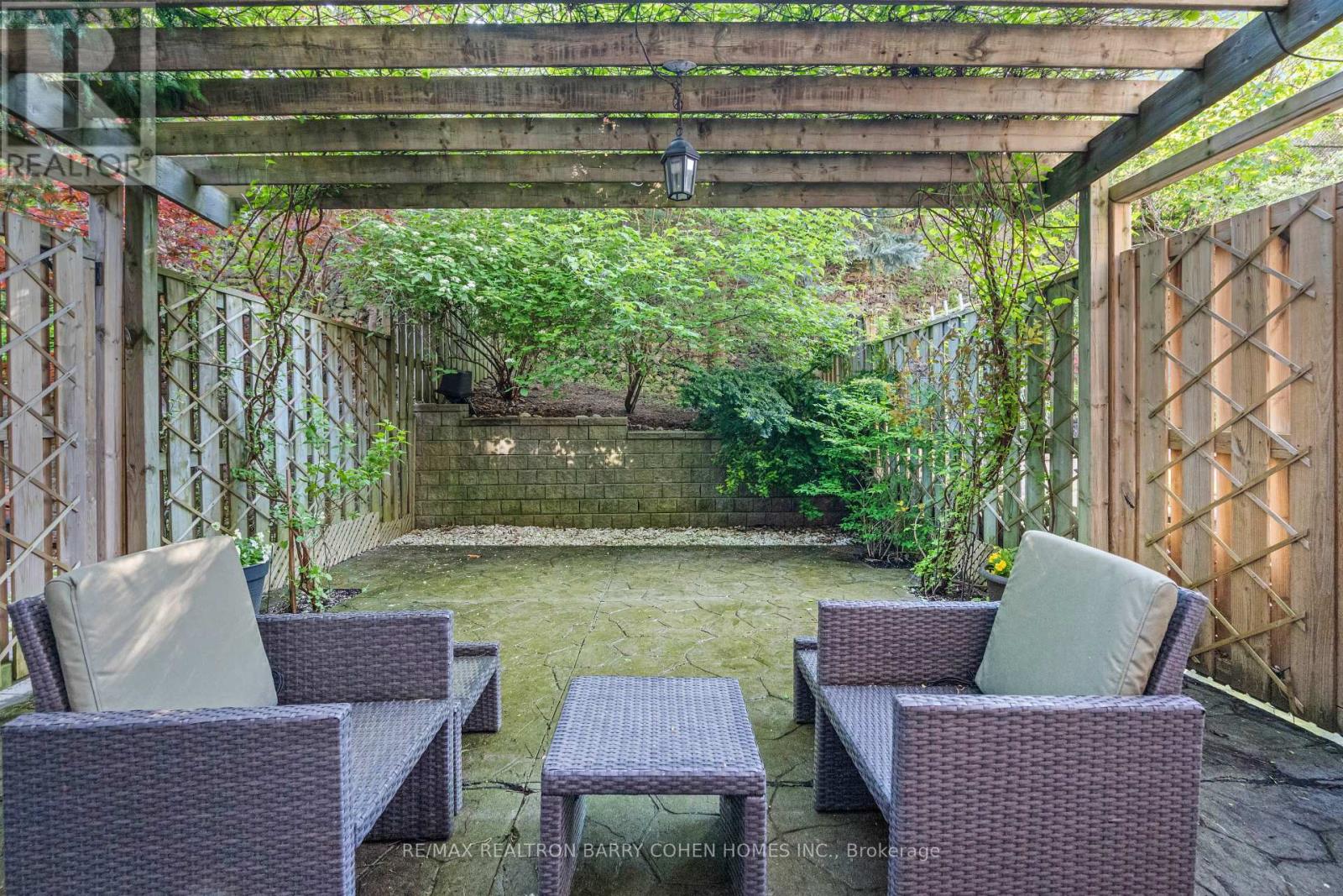 544c Scarlett Road, Toronto, Ontario  M9P 2S2 - Photo 17 - W12507294