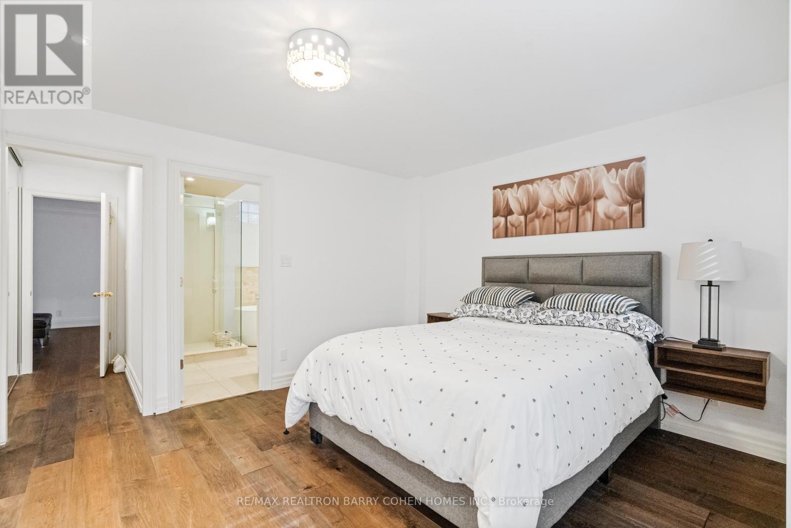 544c Scarlett Road, Toronto, Ontario  M9P 2S2 - Photo 19 - W12507294