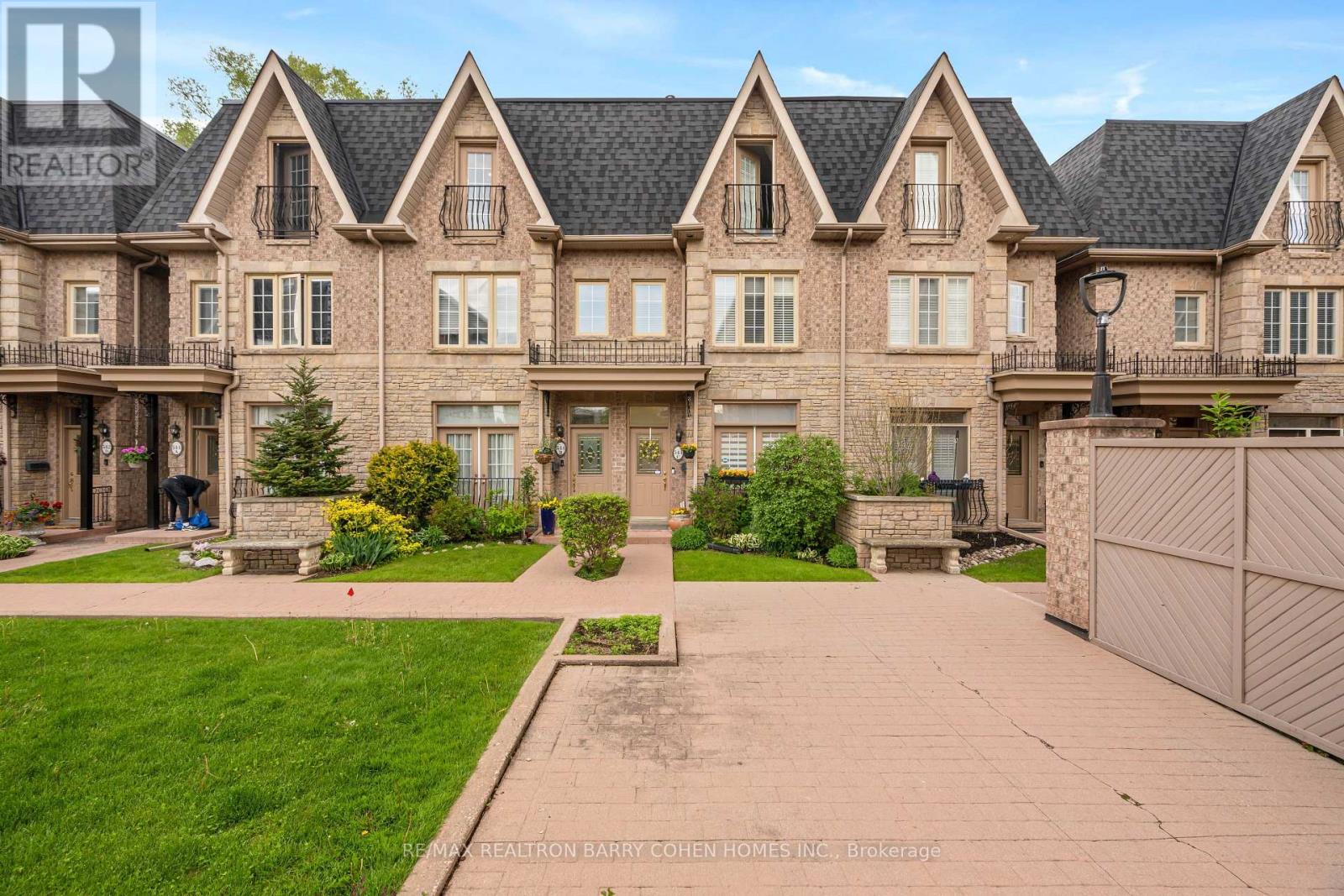 544c Scarlett Road, Toronto, Ontario  M9P 2S2 - Photo 40 - W12507294