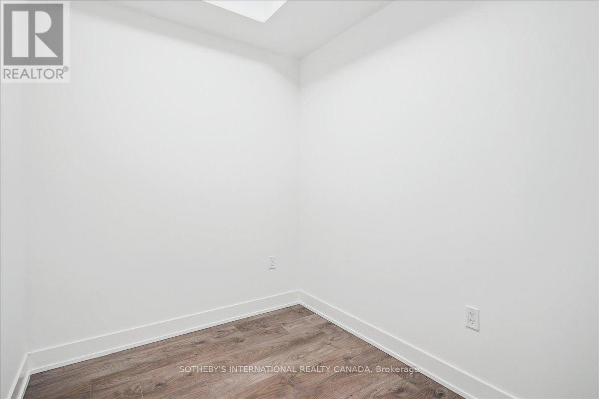 112 - 2333 Khalsa Gate, Oakville, Ontario  L6M 4J2 - Photo 7 - W12507306