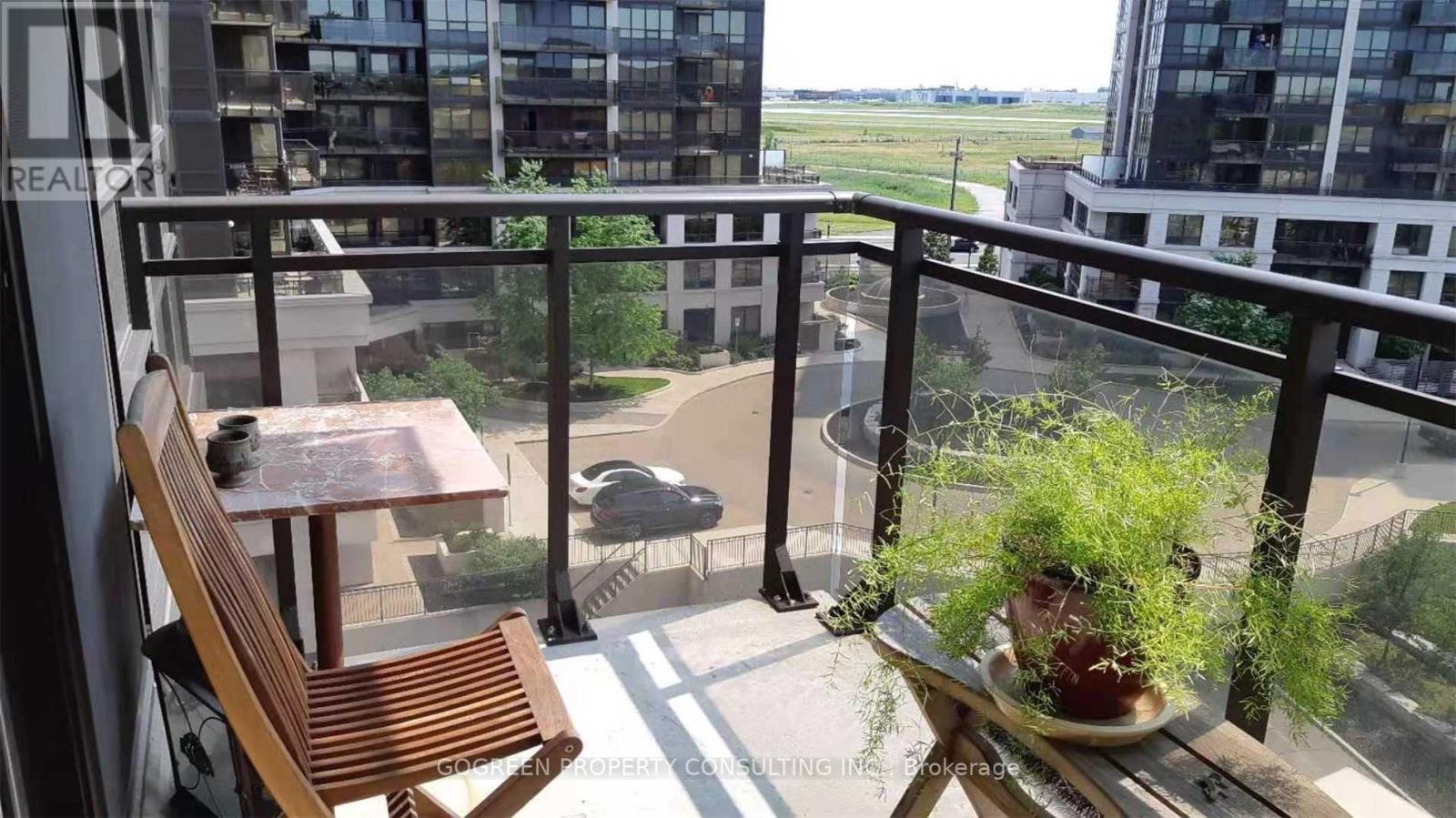 712 - 1 De Boers Drive, Toronto, Ontario  M3J 0G6 - Photo 4 - W12507310