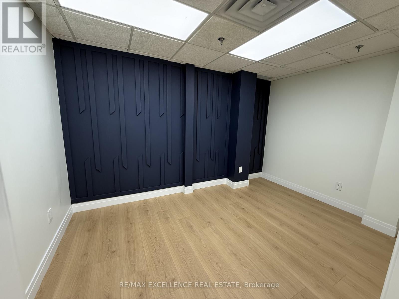 4 - 5484 Tomken Road, Mississauga, Ontario  L4W 2Z6 - Photo 11 - W12507332