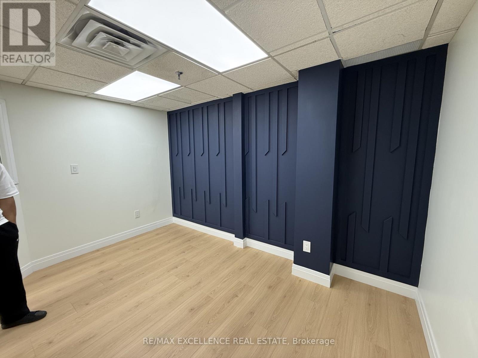 4 - 5484 Tomken Road, Mississauga, Ontario  L4W 2Z6 - Photo 12 - W12507332