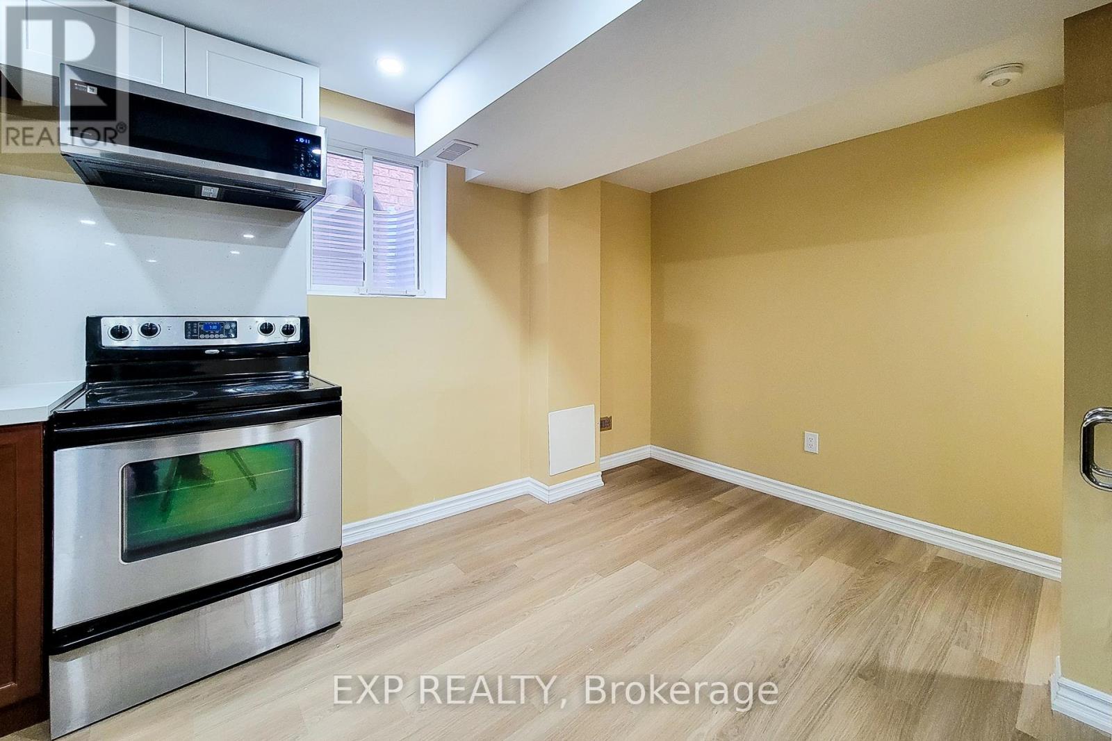 Bsmnt - 14 White Road, Brampton, Ontario  L7A 1P1 - Photo 17 - W12507354