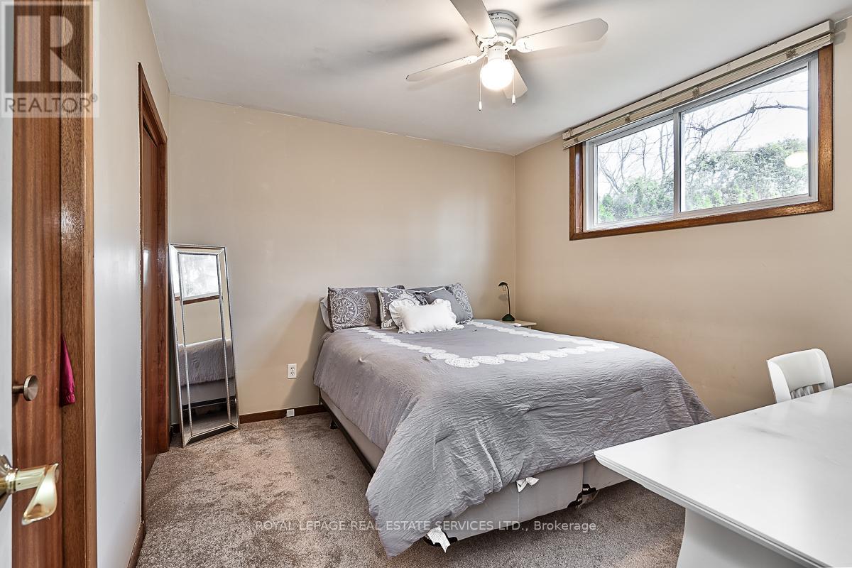 1454 Willowdown Road, Oakville, Ontario  L6L 1X3 - Photo 23 - W12507360