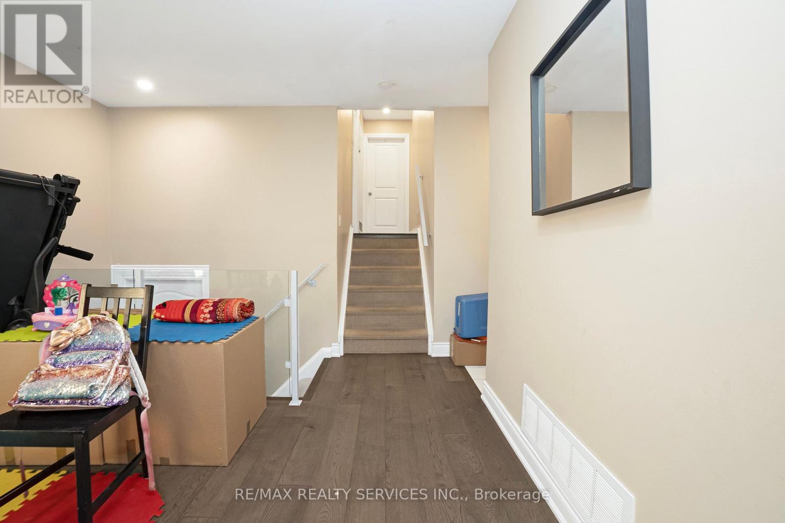 26 Lambton Court, Brampton, Ontario  L6V 2A9 - Photo 22 - W12507366