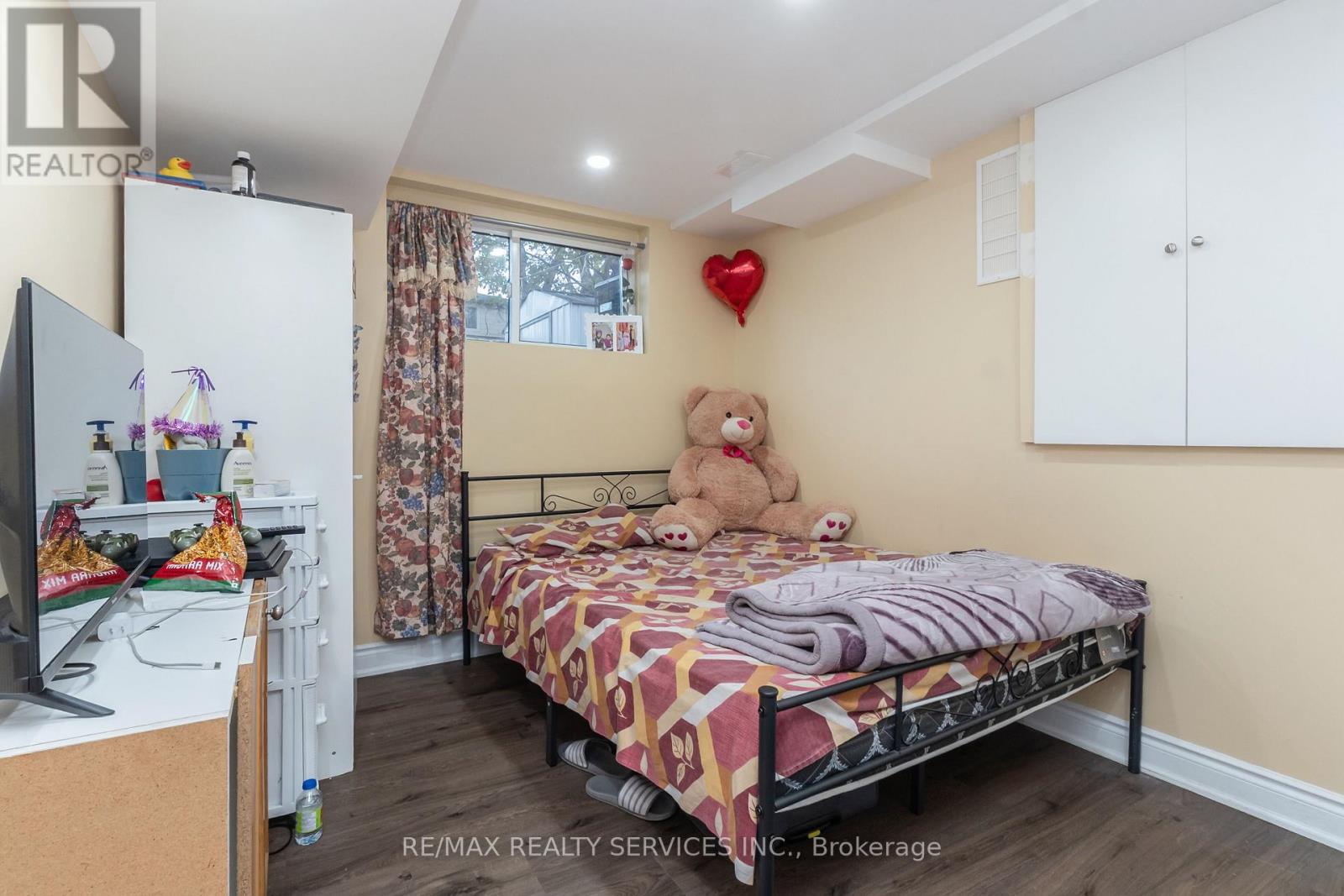 26 Lambton Court, Brampton, Ontario  L6V 2A9 - Photo 27 - W12507366