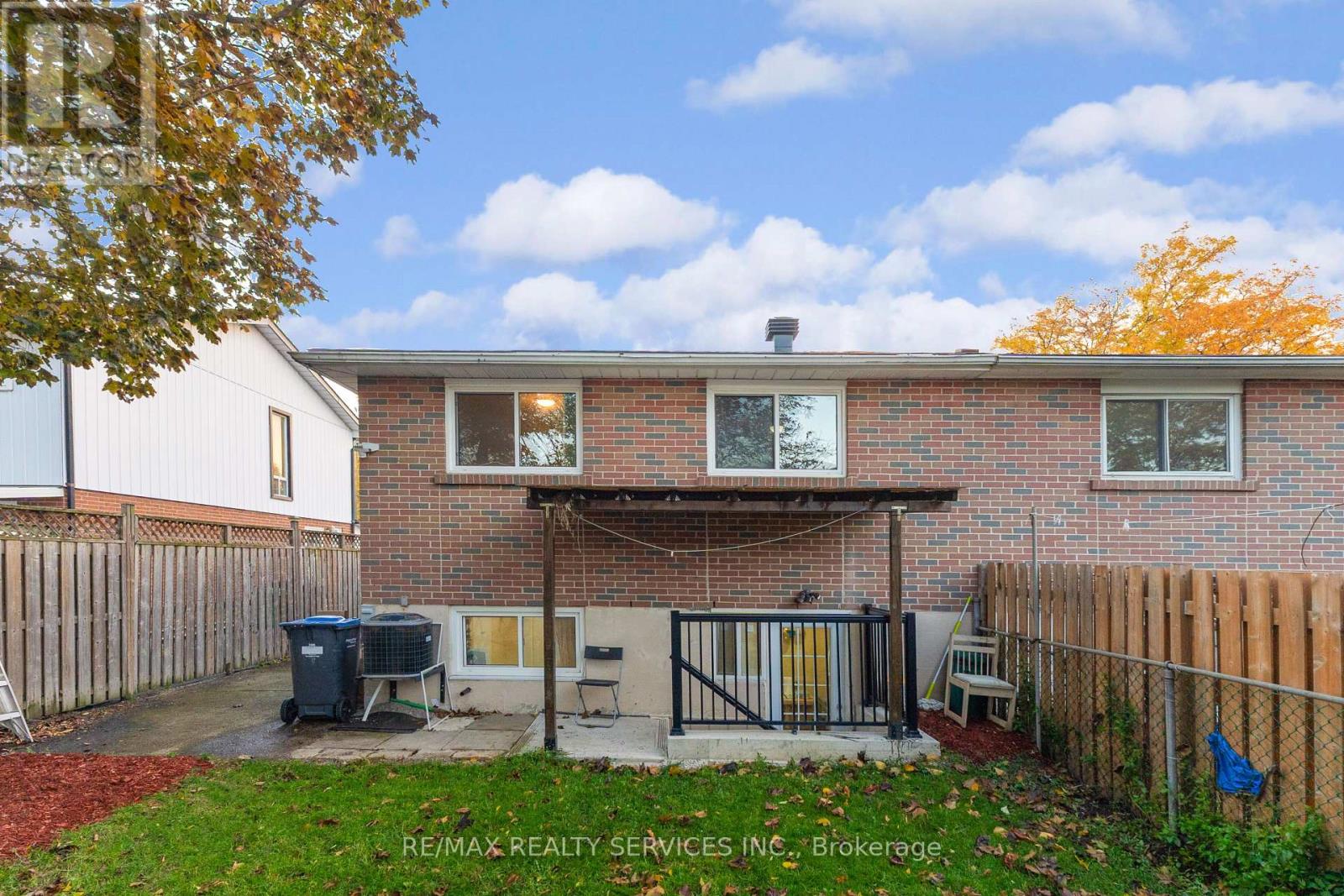 26 Lambton Court, Brampton, Ontario  L6V 2A9 - Photo 32 - W12507366