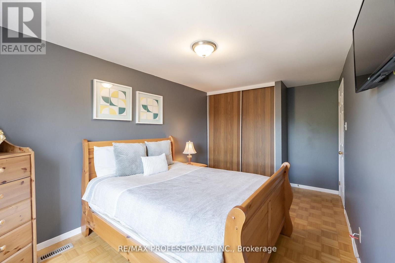 65 - 405 Hyacinthe Boulevard, Mississauga, Ontario  L5A 3N1 - Photo 23 - W12507372