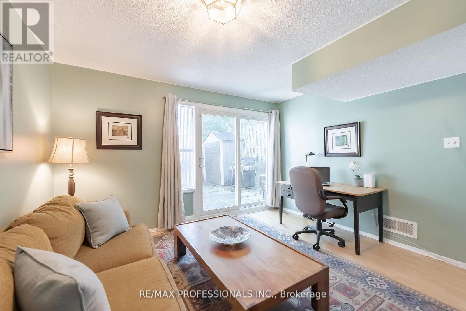 65 - 405 Hyacinthe Boulevard, Mississauga, Ontario  L5A 3N1 - Photo 31 - W12507372