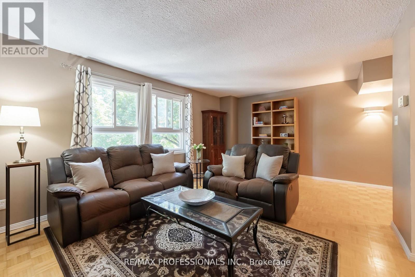 65 - 405 Hyacinthe Boulevard, Mississauga, Ontario  L5A 3N1 - Photo 6 - W12507372