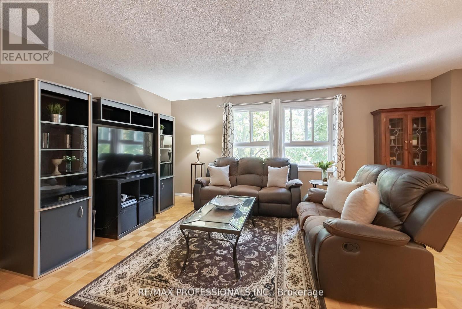 65 - 405 Hyacinthe Boulevard, Mississauga, Ontario  L5A 3N1 - Photo 8 - W12507372