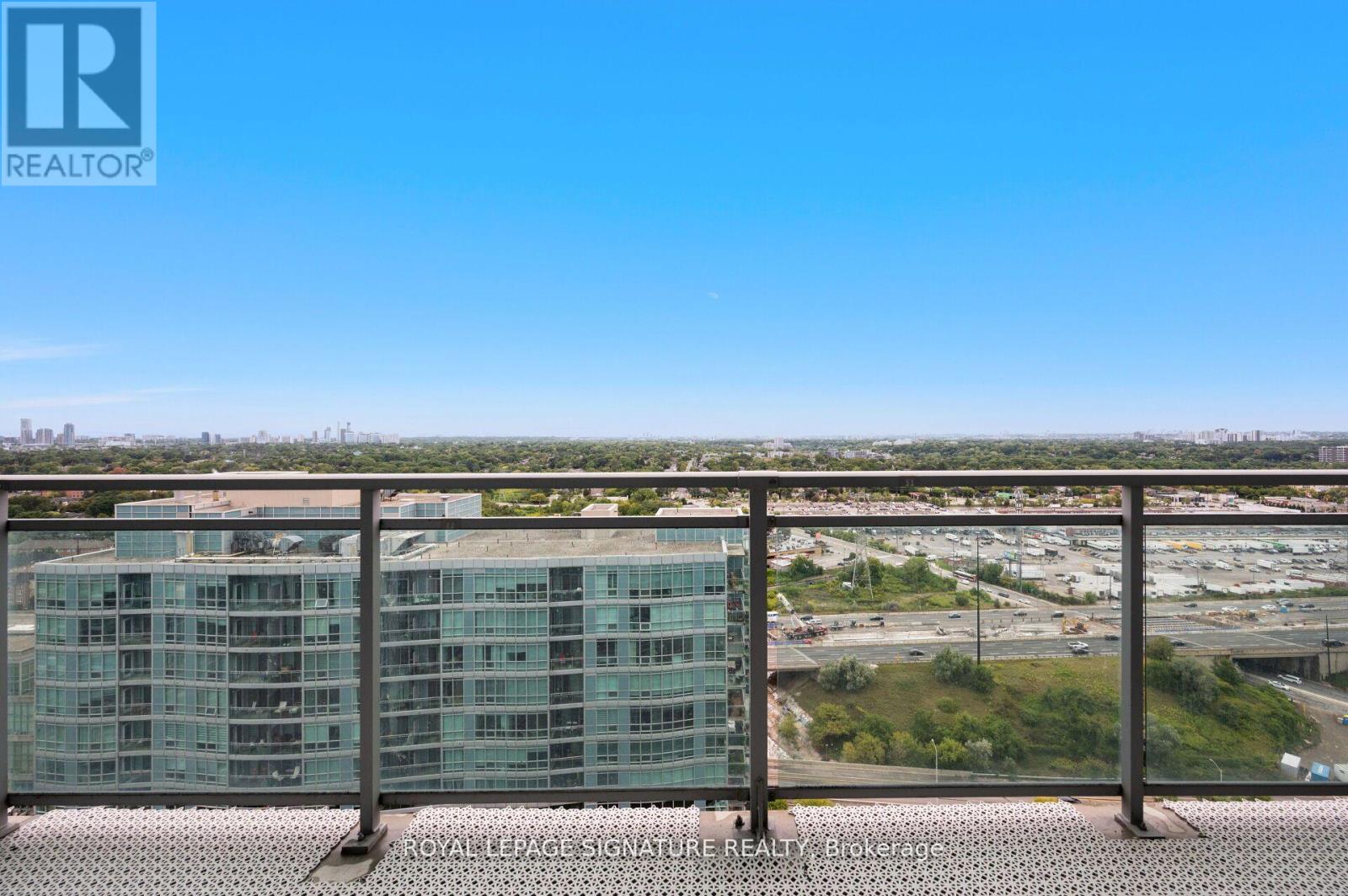 2521 - 165 Legion Road N, Toronto, Ontario  M8Y 0B3 - Photo 13 - W12507404