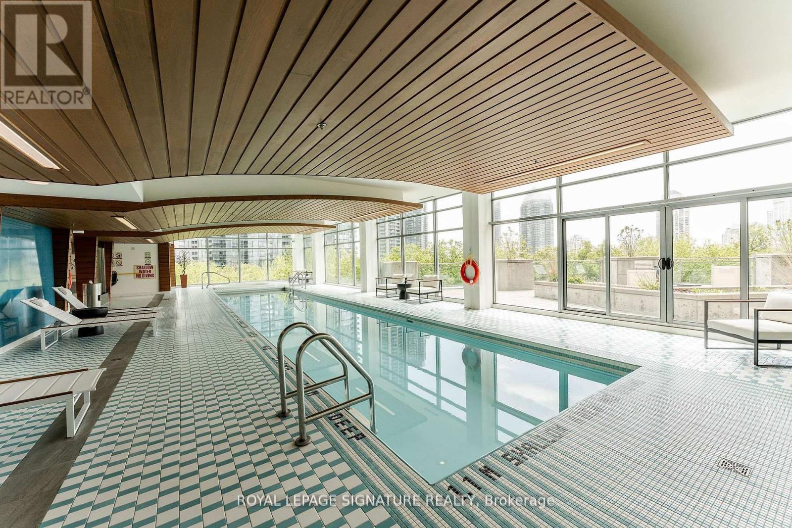 2521 - 165 Legion Road N, Toronto, Ontario  M8Y 0B3 - Photo 22 - W12507404