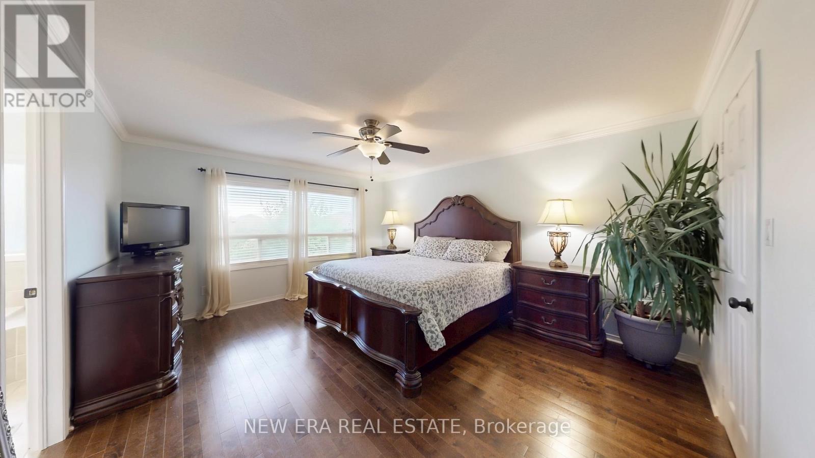 496 Delphine Drive, Burlington, Ontario  L7L 6W8 - Photo 20 - W12507416