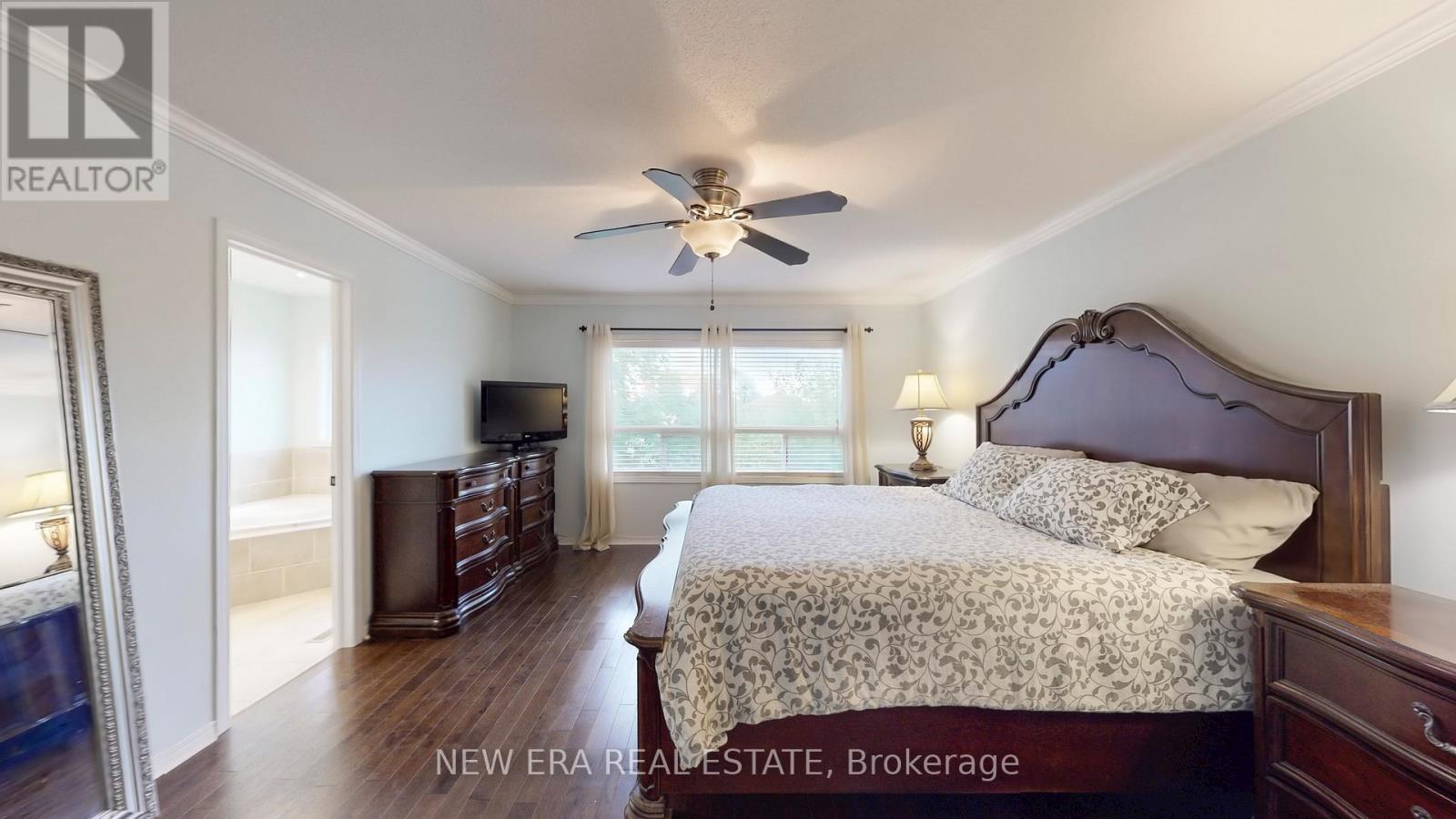 496 Delphine Drive, Burlington, Ontario  L7L 6W8 - Photo 21 - W12507416