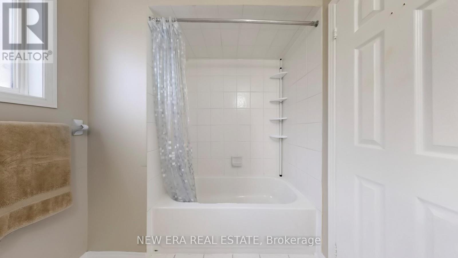 496 Delphine Drive, Burlington, Ontario  L7L 6W8 - Photo 32 - W12507416