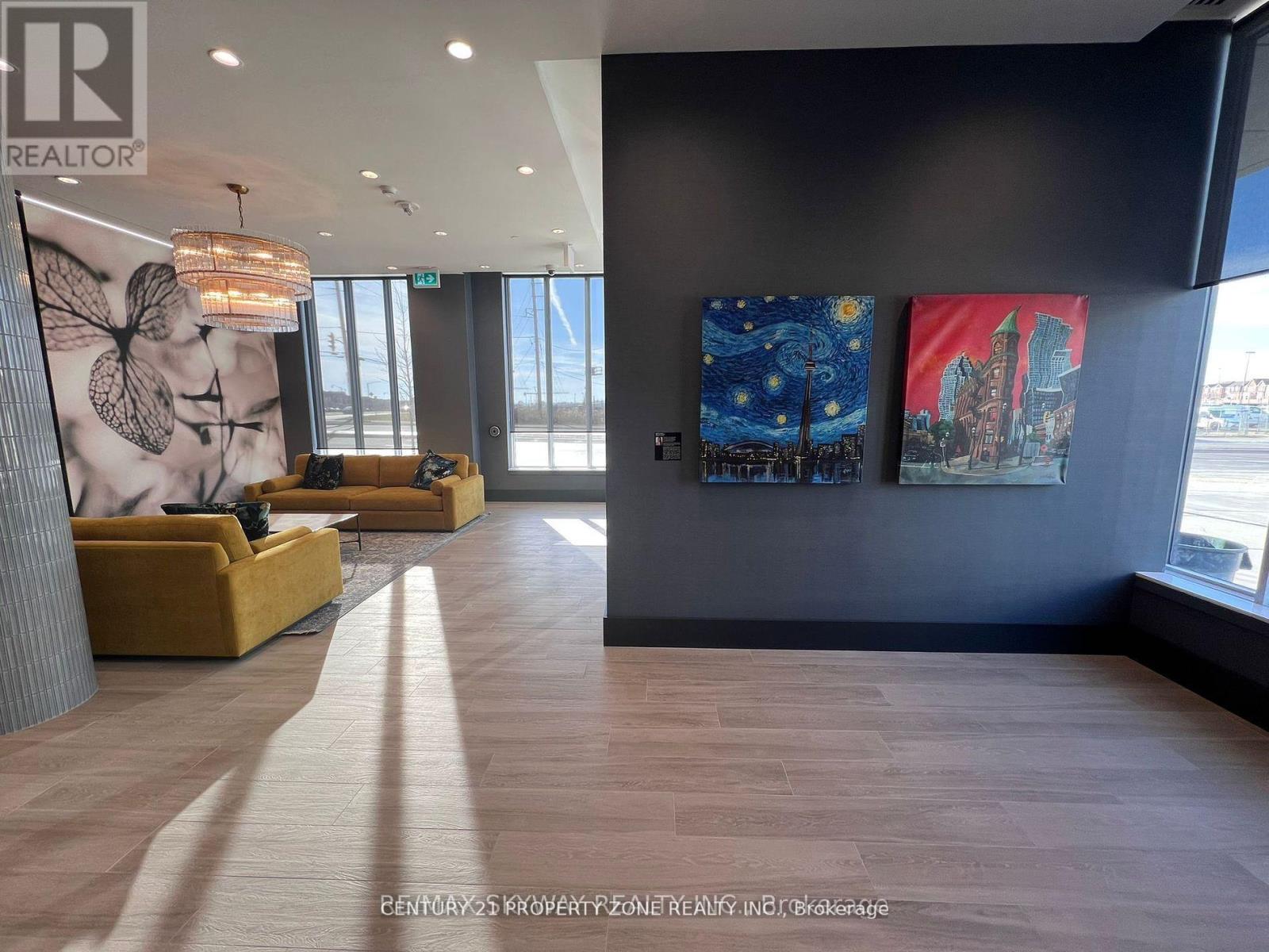 101 - 10 Lagerfield Drive, Brampton, Ontario  L7A 5L3 - Photo 3 - W12507436