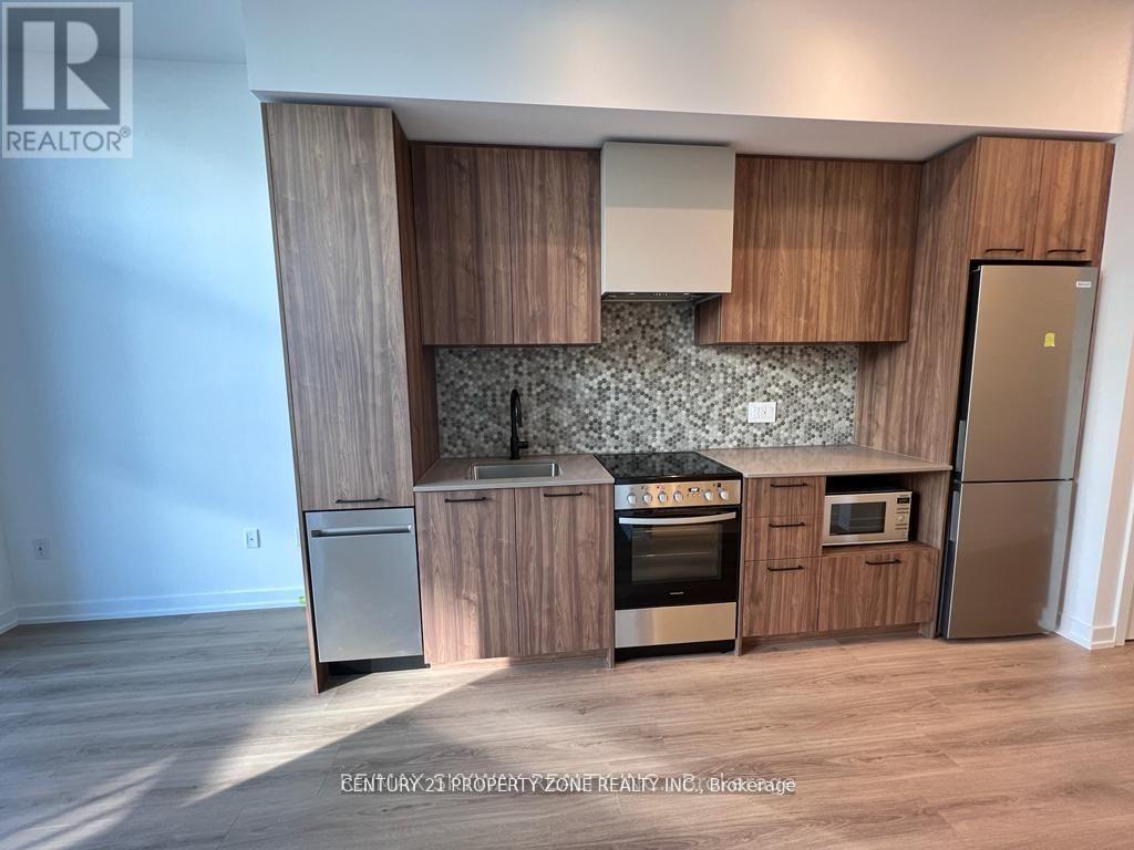 101 - 10 Lagerfield Drive, Brampton, Ontario  L7A 5L3 - Photo 4 - W12507436