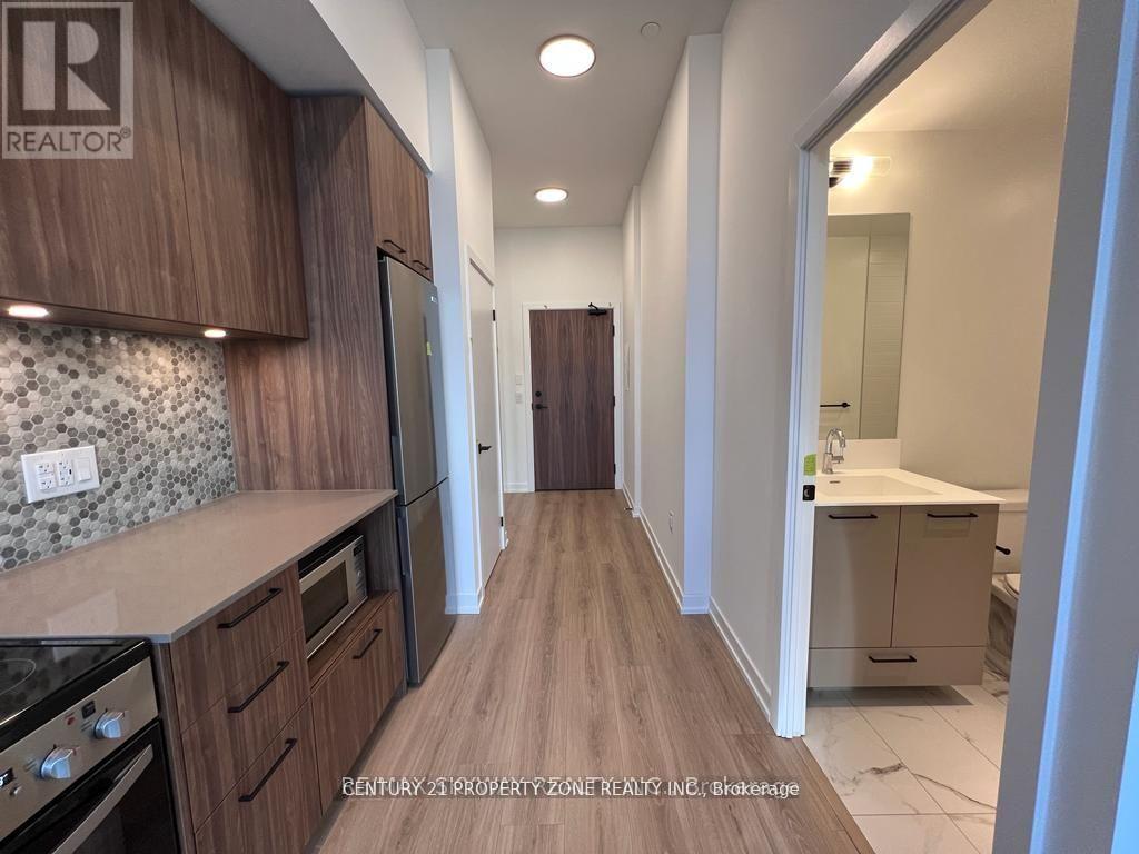 101 - 10 Lagerfield Drive, Brampton, Ontario  L7A 5L3 - Photo 5 - W12507436