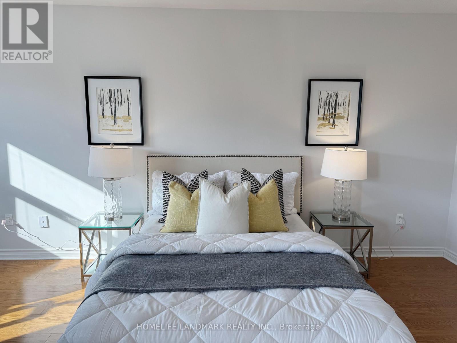 5159 Sunray Drive, Mississauga, Ontario  L5R 2T9 - Photo 9 - W12507442