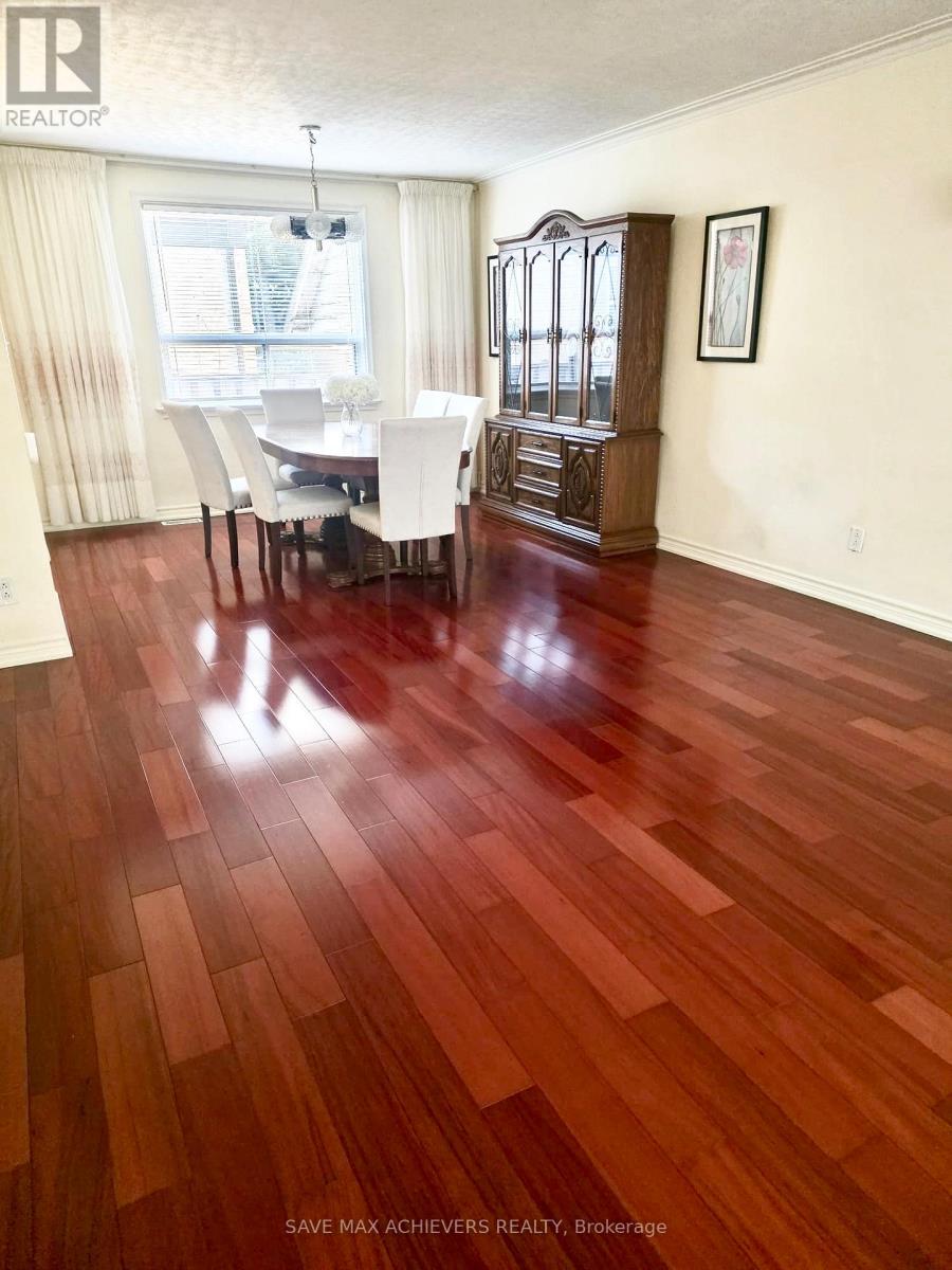 2 Coolhurst Drive, Toronto, Ontario  M9W 4A5 - Photo 7 - W12507502