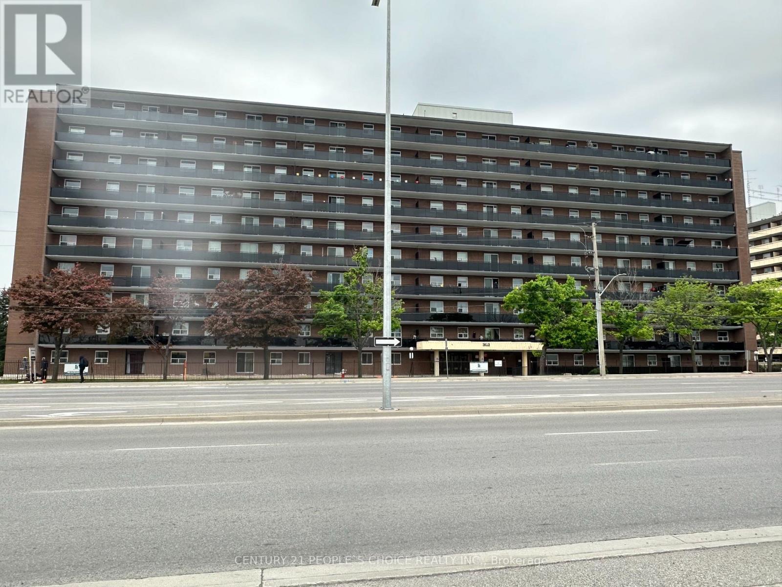 801 - 3533 Derry Road E, Mississauga, Ontario  L4T 1B1 - Photo 2 - W12507514