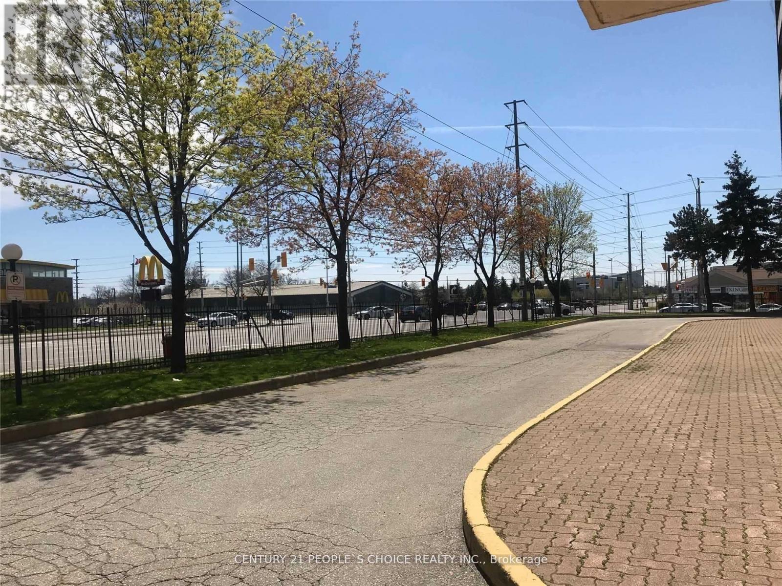 801 - 3533 Derry Road E, Mississauga, Ontario  L4T 1B1 - Photo 5 - W12507514