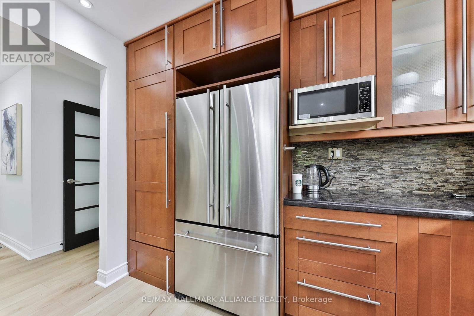 495 Brookmill Road, Oakville, Ontario  L6J 5K6 - Photo 10 - W12507550