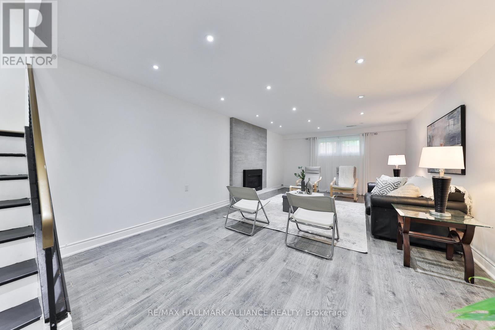 495 Brookmill Road, Oakville, Ontario  L6J 5K6 - Photo 25 - W12507550