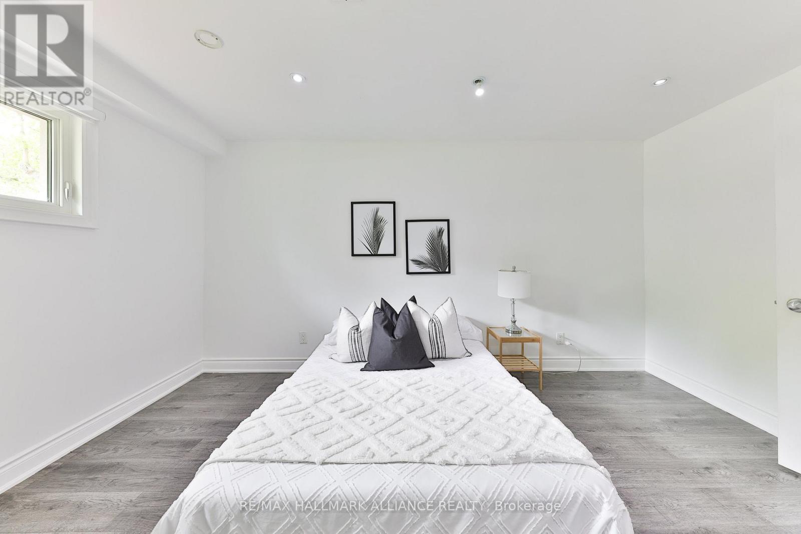 495 Brookmill Road, Oakville, Ontario  L6J 5K6 - Photo 29 - W12507550