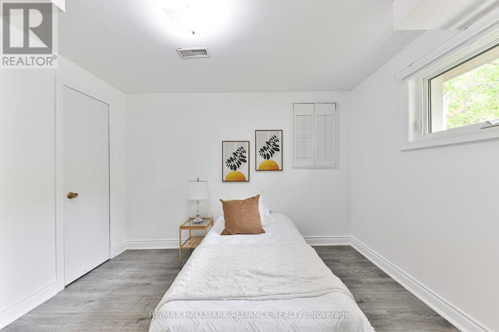 495 Brookmill Road, Oakville, Ontario  L6J 5K6 - Photo 31 - W12507550