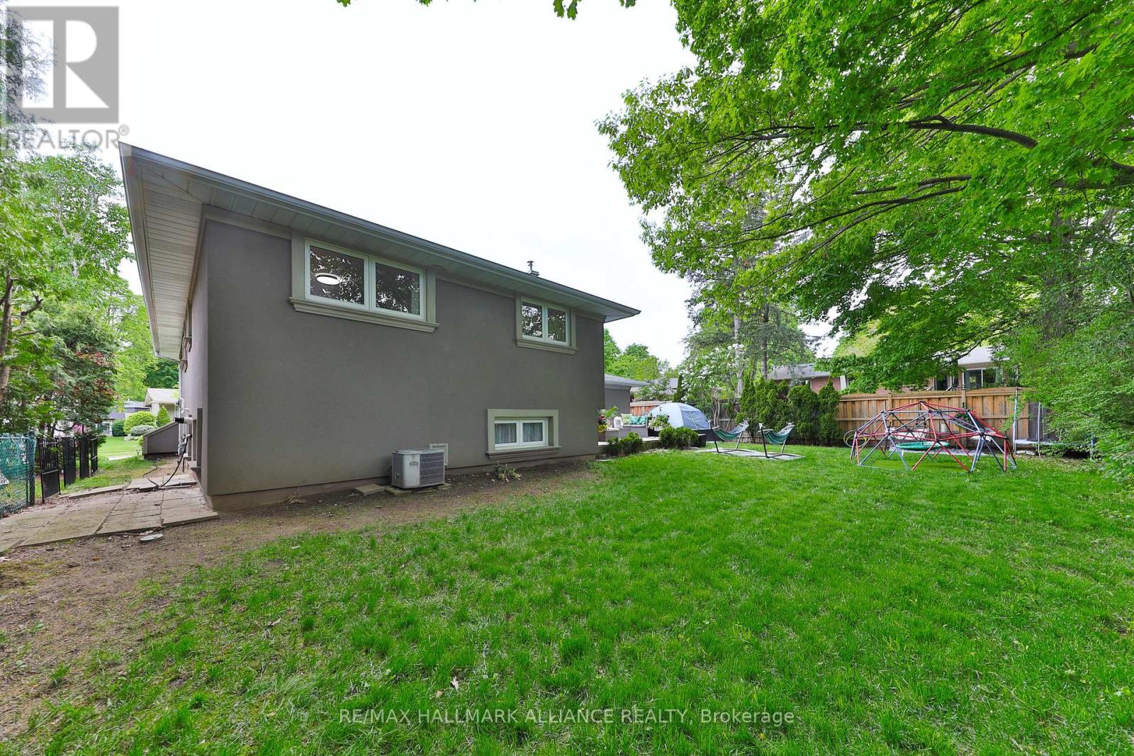 495 Brookmill Road, Oakville, Ontario  L6J 5K6 - Photo 34 - W12507550