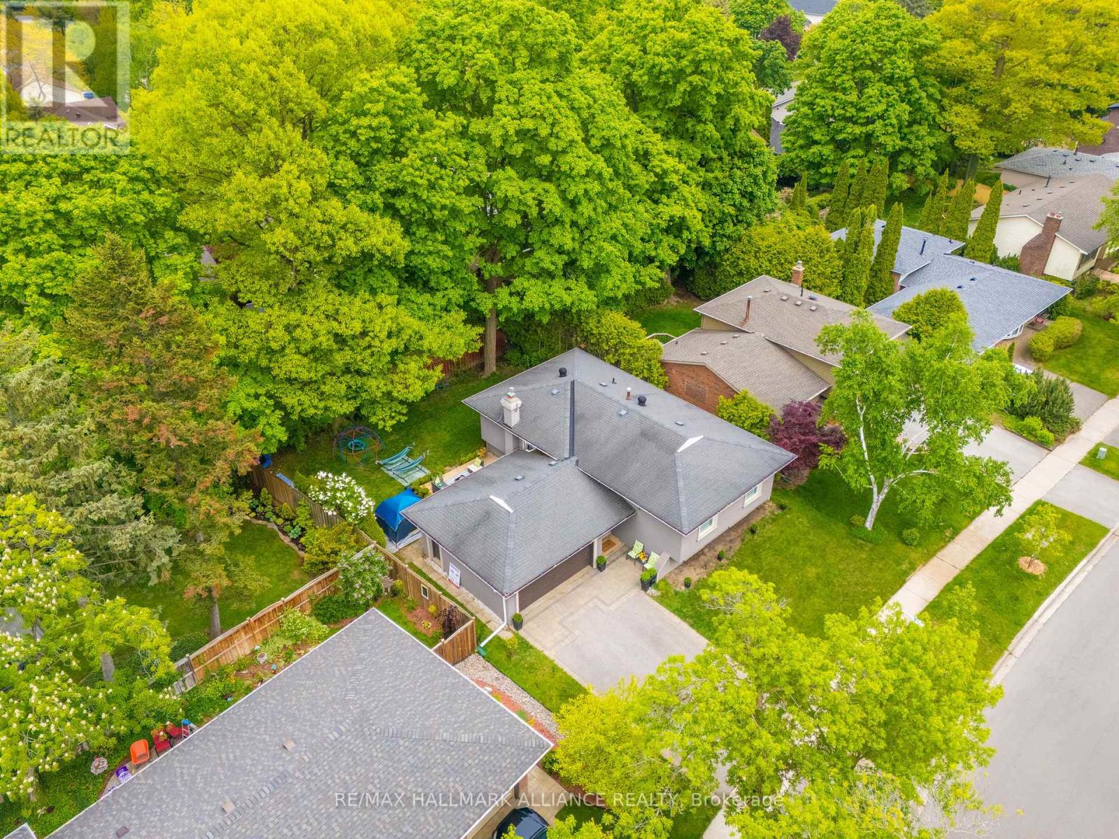 495 Brookmill Road, Oakville, Ontario  L6J 5K6 - Photo 36 - W12507550