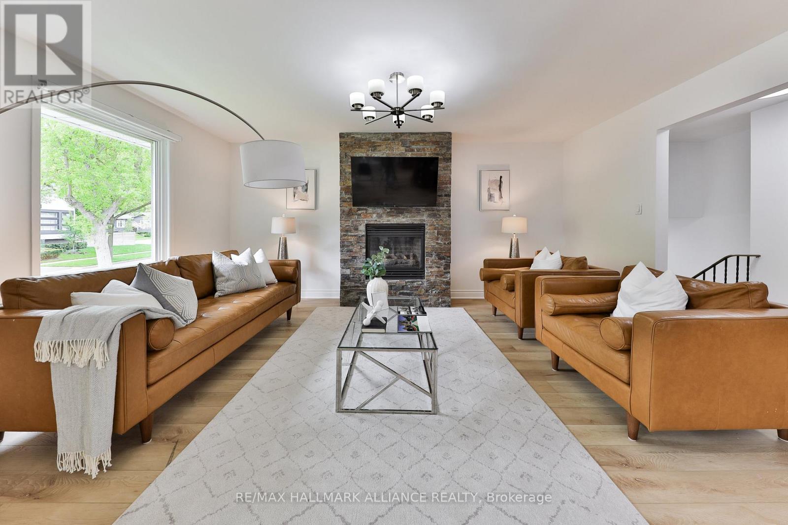 495 Brookmill Road, Oakville, Ontario  L6J 5K6 - Photo 6 - W12507550