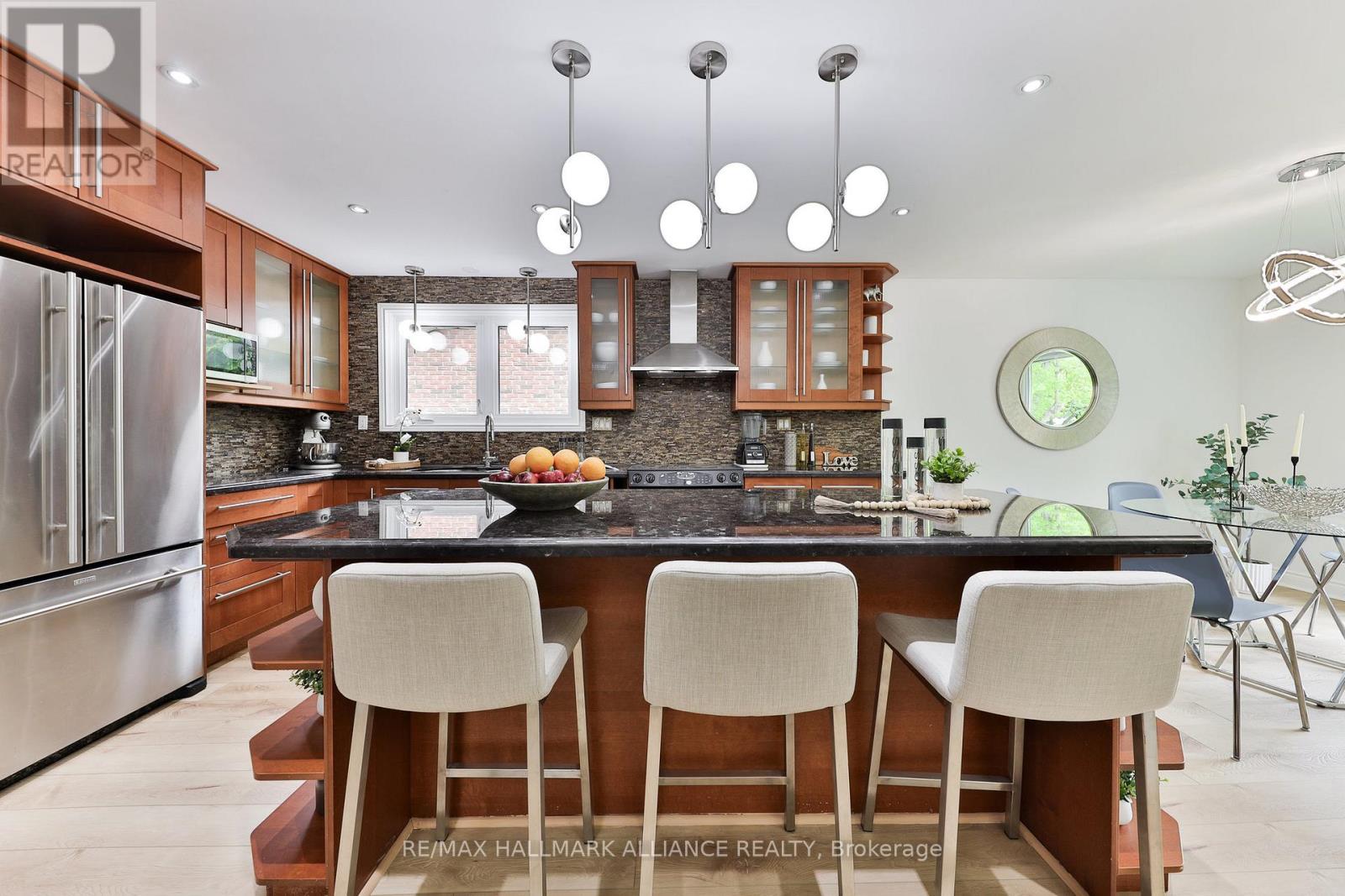 495 Brookmill Road, Oakville, Ontario  L6J 5K6 - Photo 8 - W12507550