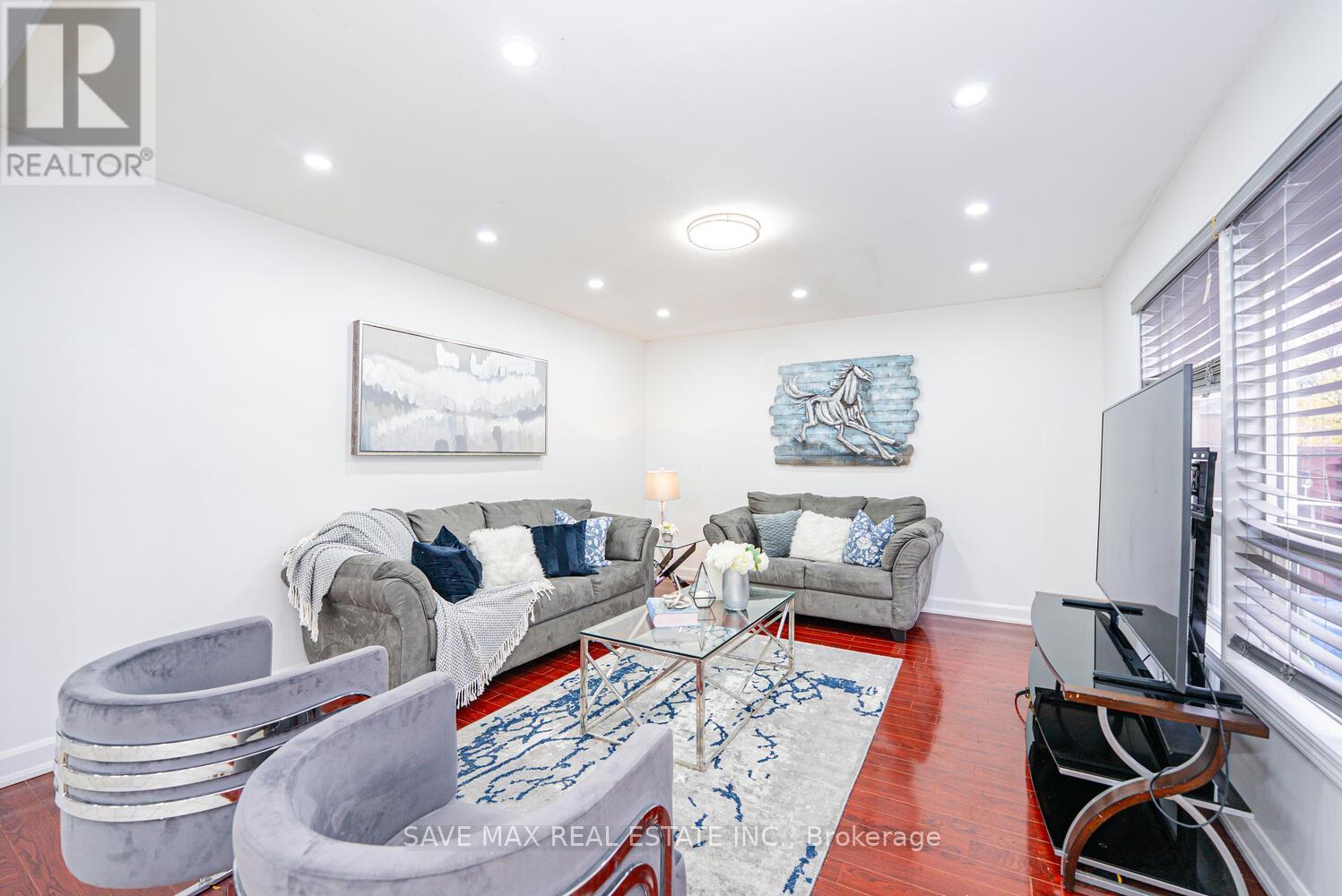 3 Gander Crescent, Brampton, Ontario  L6P 2J5 - Photo 10 - W12492314