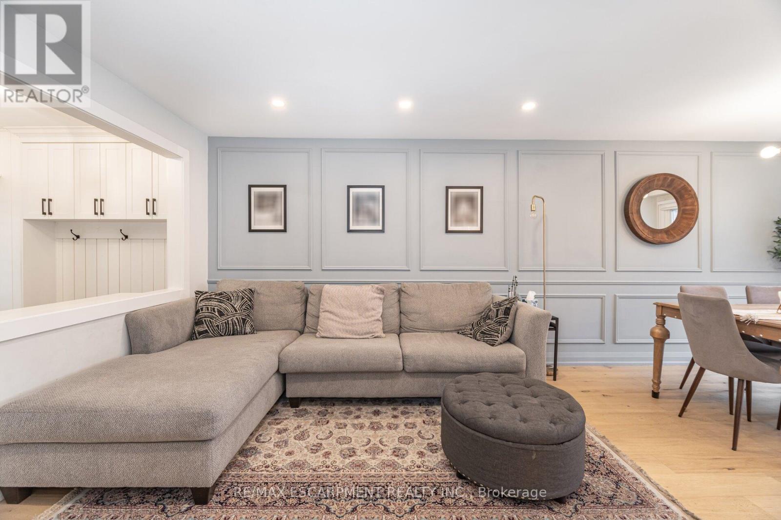 4406 Lee Drive, Mississauga (Rathwood), Ontario  L4W 4A8 - Photo 10 - W12507292