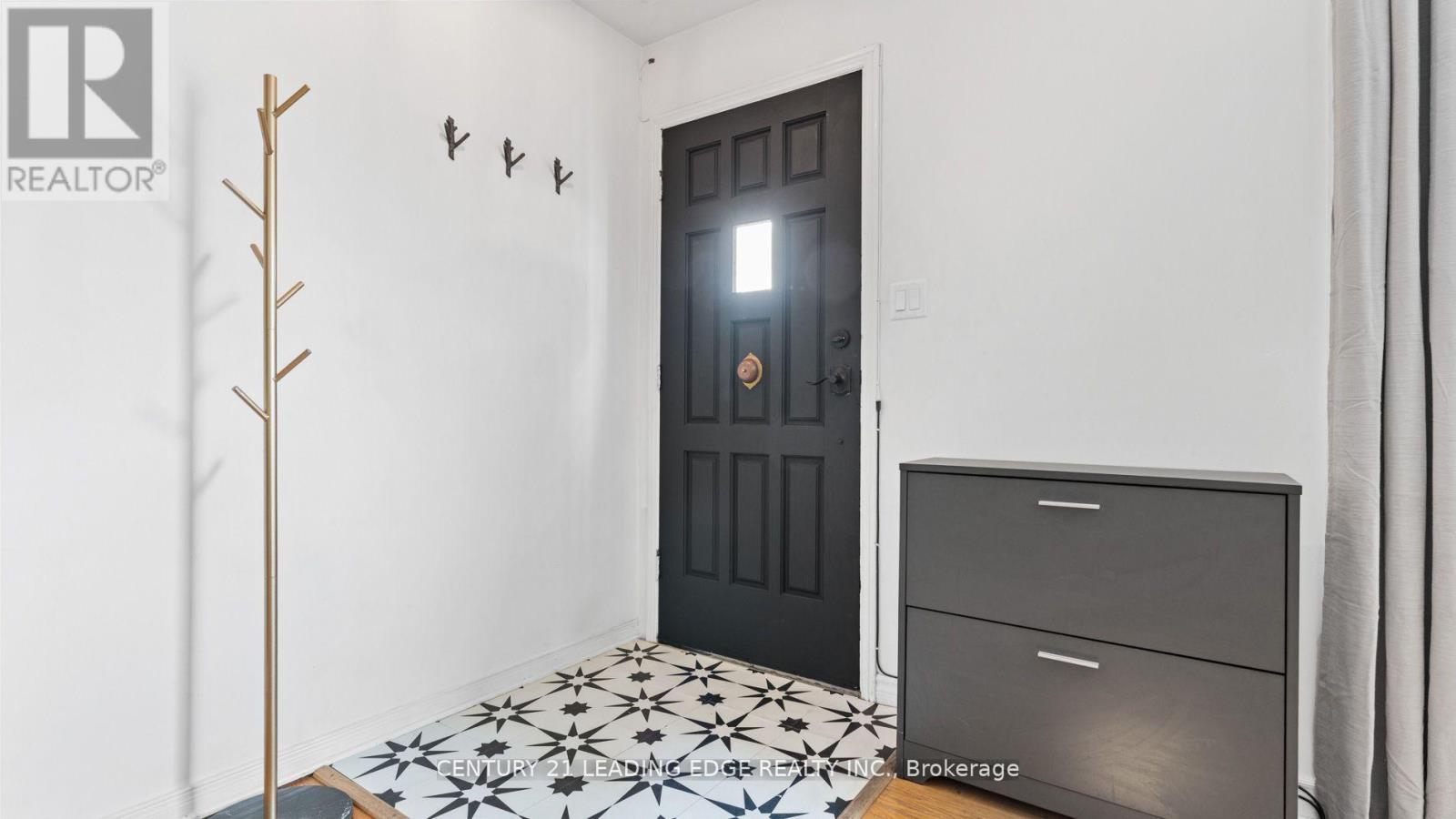 58 Falesy Avenue, Kitchener, Ontario  N2A 1N9 - Photo 3 - X12507204