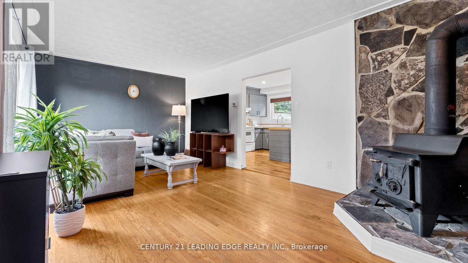 58 Falesy Avenue, Kitchener, Ontario  N2A 1N9 - Photo 7 - X12507204