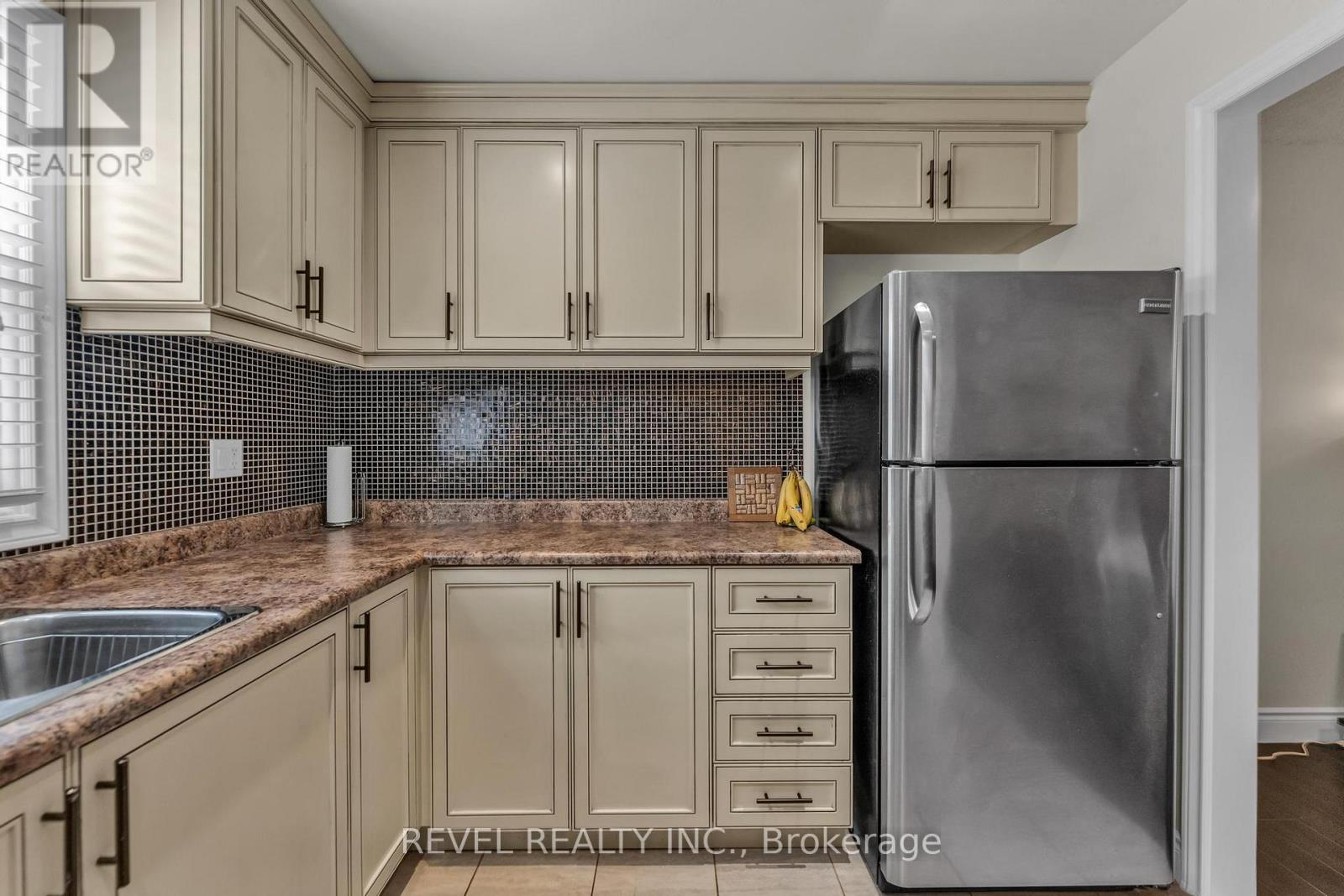 133 - 10 Angus Road, Hamilton, Ontario L8K 6K3 - Photo 15 - X12507224