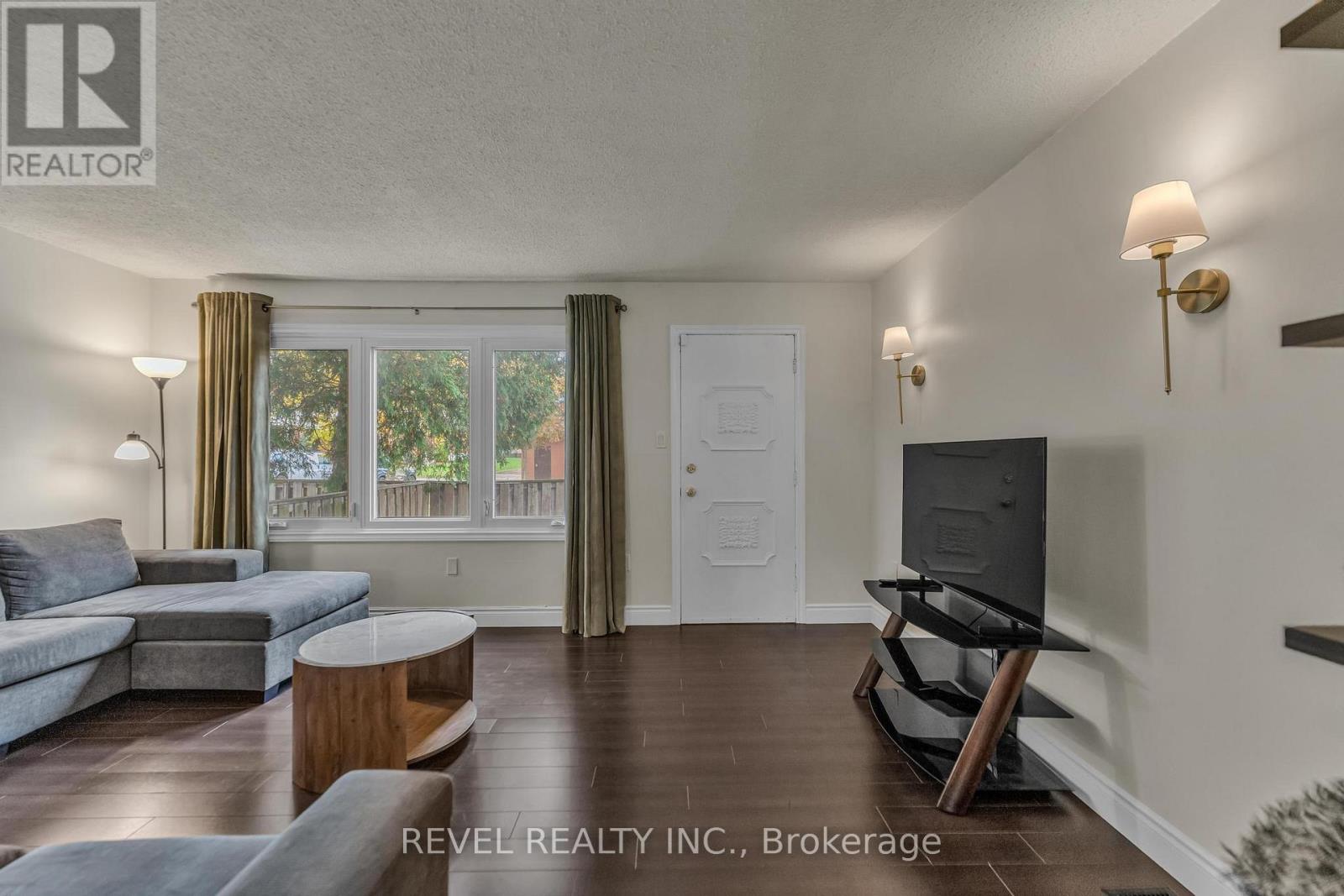 133 - 10 Angus Road, Hamilton, Ontario L8K 6K3 - Photo 17 - X12507224