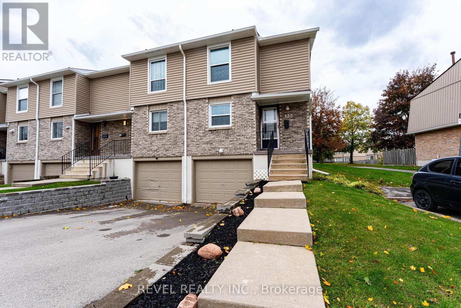 133 - 10 Angus Road, Hamilton, Ontario L8K 6K3 - Photo 2 - X12507224