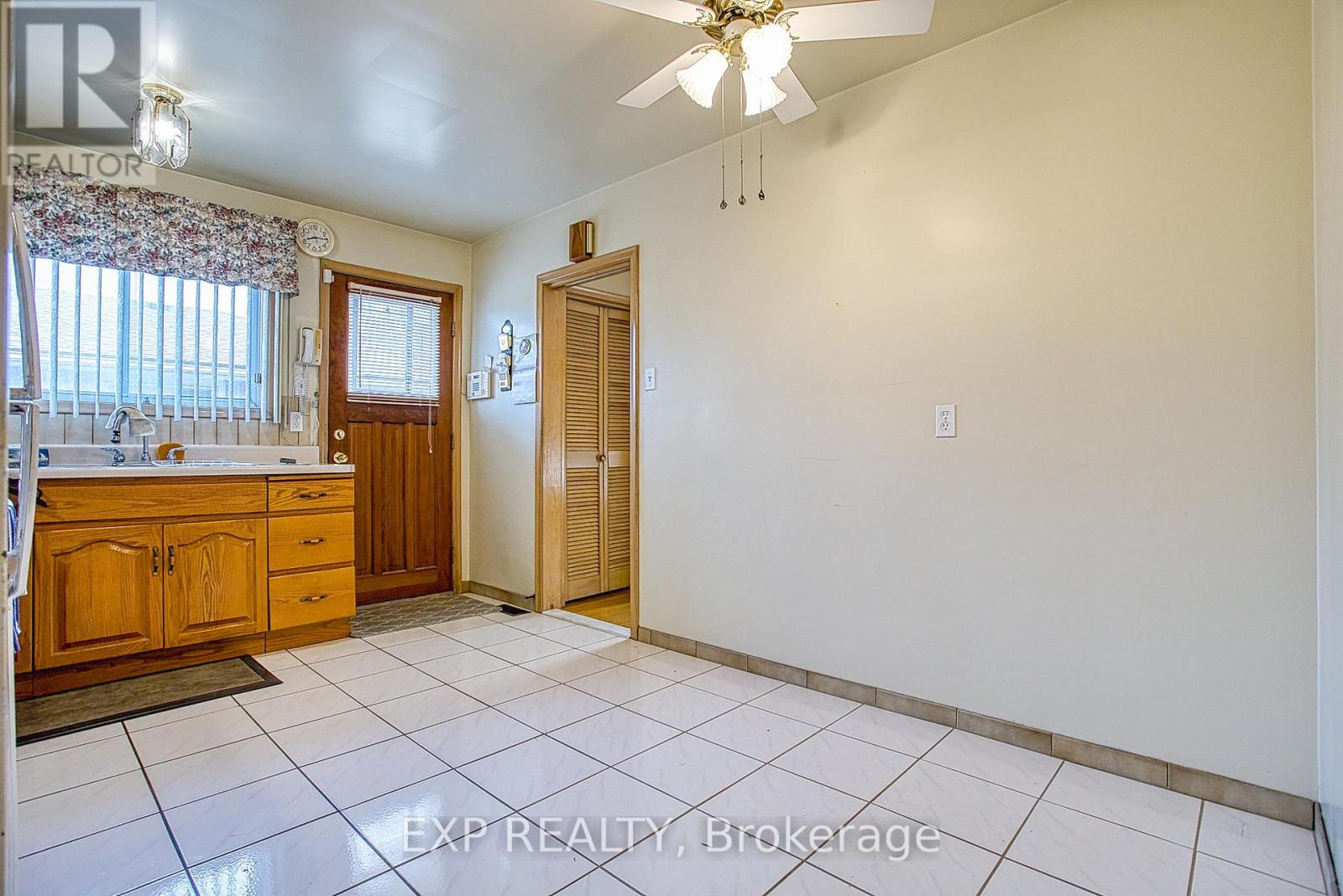 40 Purdy Crescent, Hamilton, Ontario  L9A 3B3 - Photo 14 - X12507318